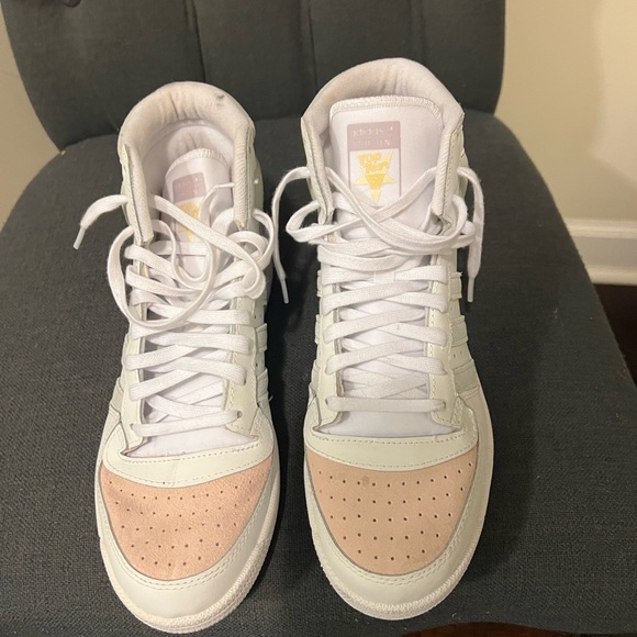 Adidas high top sneakers - Picture 1 of 3